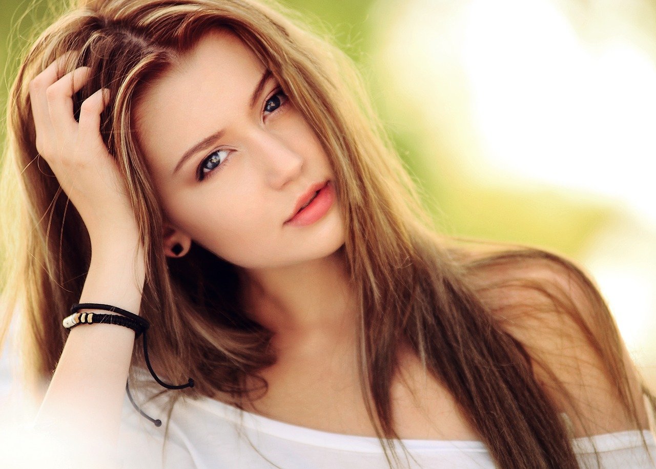 Pretty woman with dark blonde hair